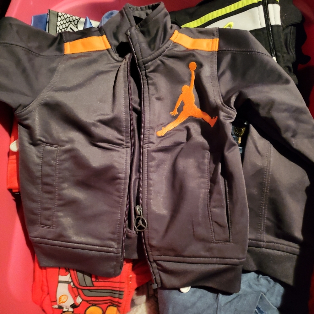 Air Jordan kids zip up jacket